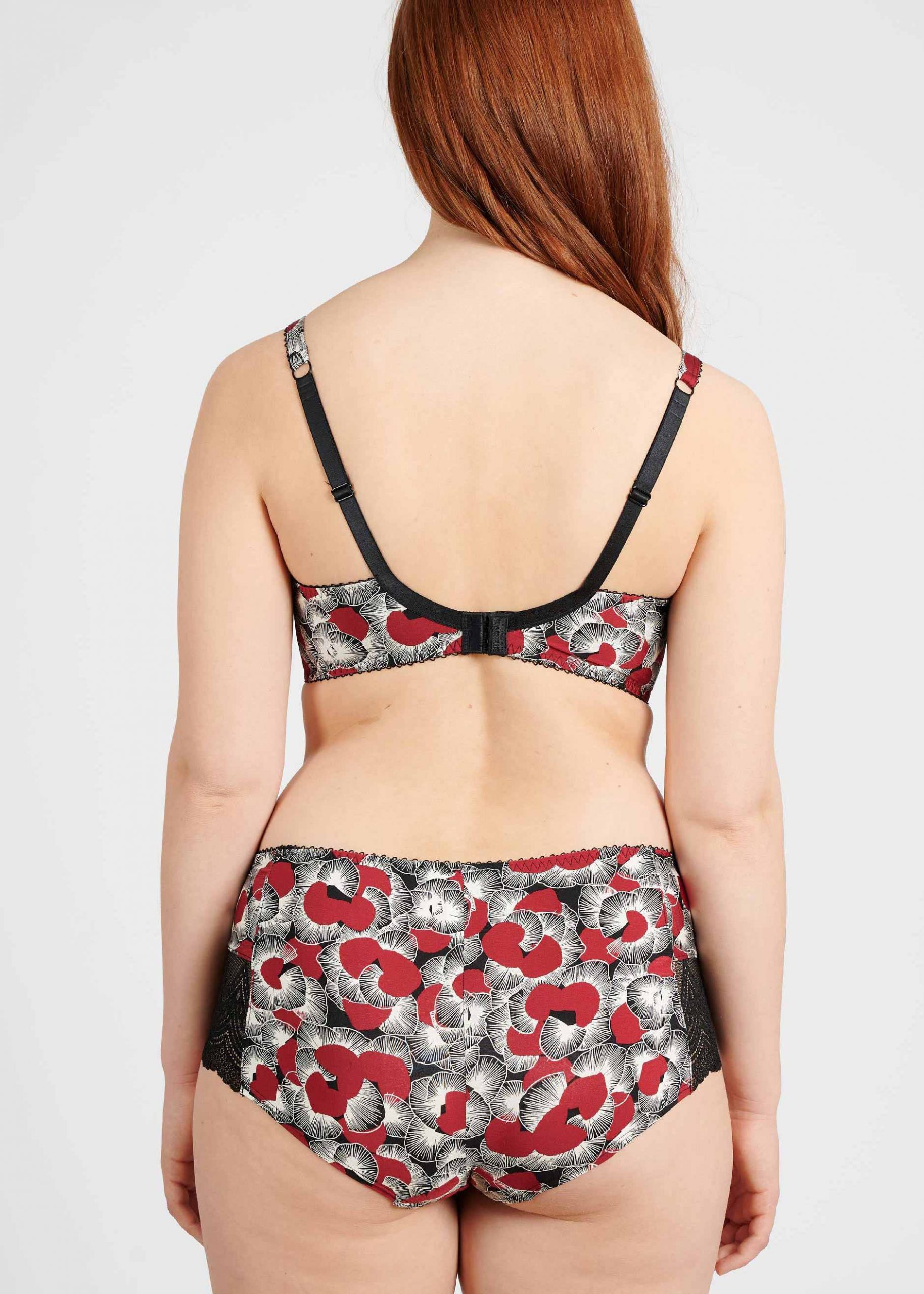 intimo con culotte coordinato per donna curvy