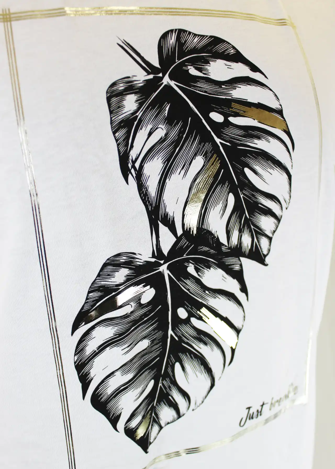 maglia di colore bianco da donna