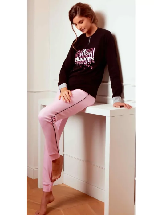 pigiama nero e rosa da donna con stelline e scritta