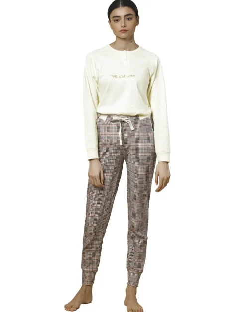 pigiama donna con maglia bianca e pantaloni grigi a quadretti